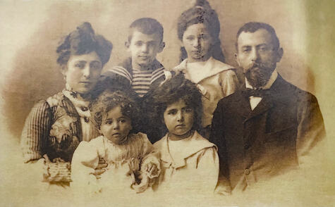 Paula Rosenau und ihre Familie