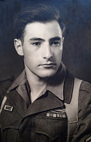 Gary-in-uniform,-WWII