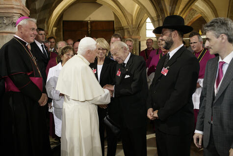 Begegnung Rosengold mit Papst Benedikt, Oktober 2006 01510-06