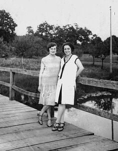 Gitta-and-her-sister-Thekla---July-31,-1928
